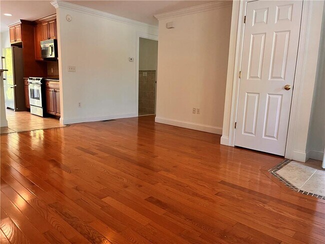 Foto del edificio - 33 Starr Dr W