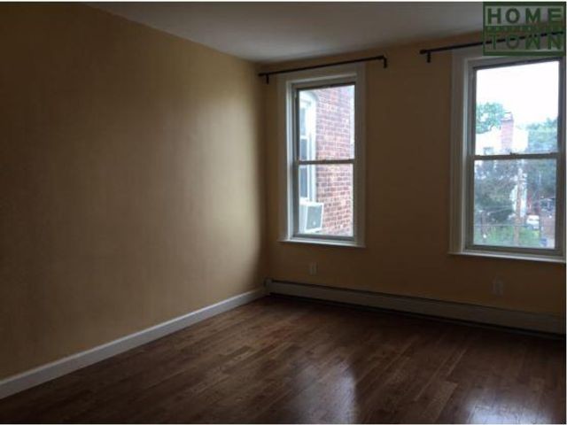 Foto del edificio - 317 Marine Ave