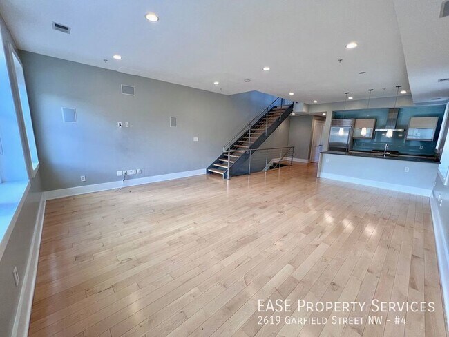 Foto del edificio - 2619 Garfield St NW