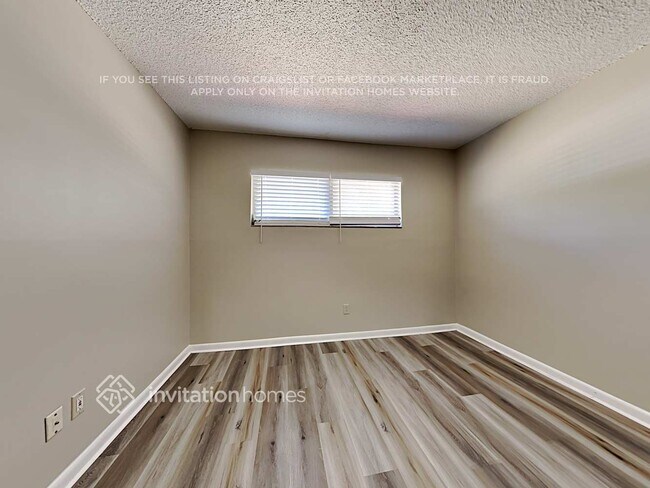 Foto del edificio - 111 Fox Valley Ct