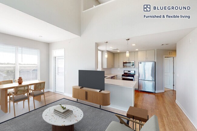 Building Photo - 155 Lenox St