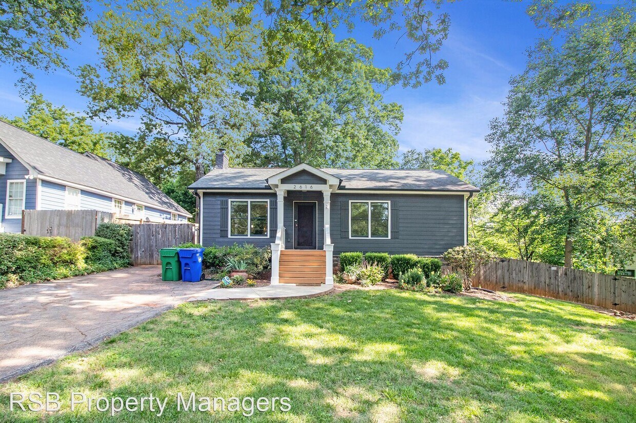 4 br, 3 bath House 2616 White Oak Drive House for Rent in Decatur