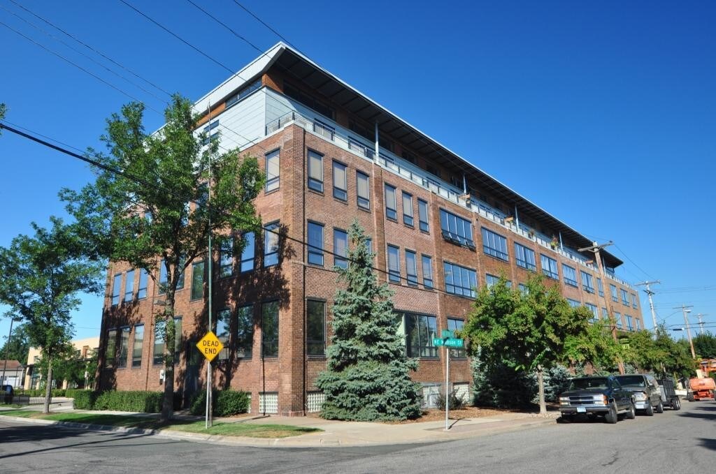 Primary Photo - 1701 NE Madison St