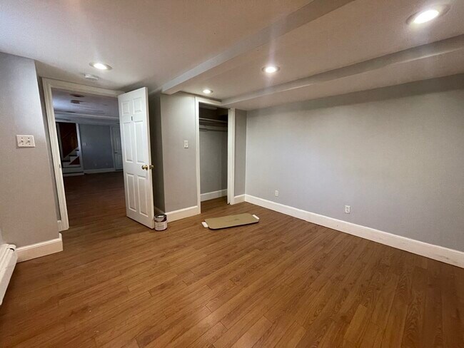 Foto del edificio - 31 Wheatland St