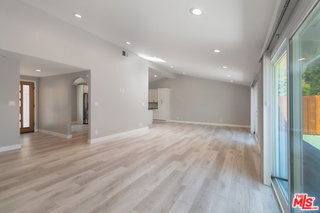 Foto del edificio - 5634 Mason Ave