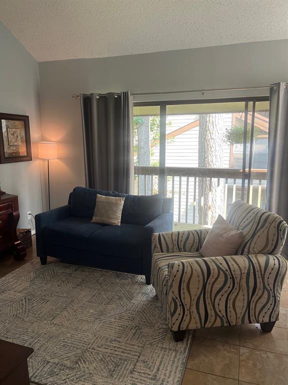 Foto del edificio - 12900 Walden Rd