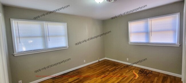 Building Photo - Freshly Refreshed 3BR/1.5BA – Available Now
