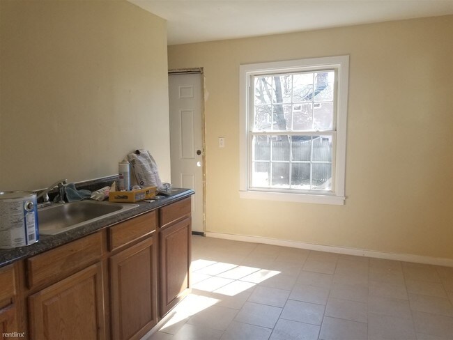 Foto del edificio - 2 br, 1.5 bath  - 12 Hilltop Rd 1L