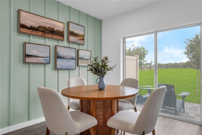 Foto del edificio - 3031 Jessamine Dr