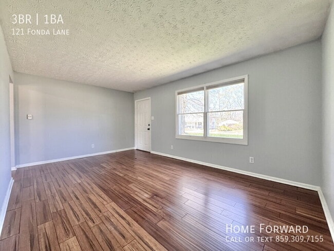 Building Photo - 121 Fonda Ln