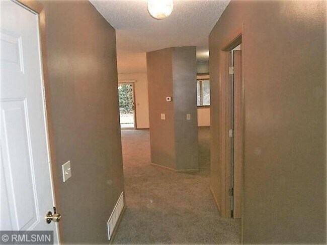 Building Photo - 1232 Spruce Ct