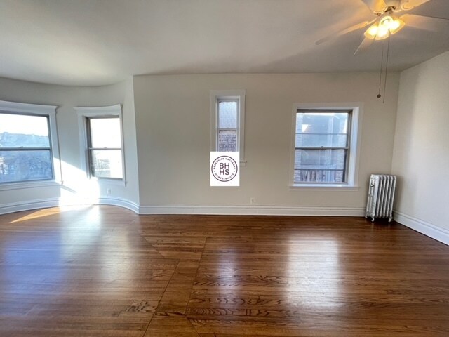 Building Photo - 3915 N Pine Grove Ave