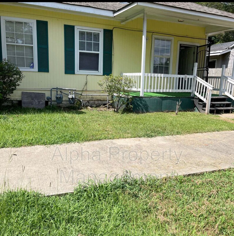 1724 Grand Ave Unit A, Jackson, MS 39209 Condo for Rent in Jackson