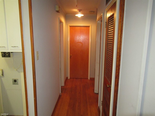 Building Photo - 4 br, 1 bath House - 4342 Kimball Ave