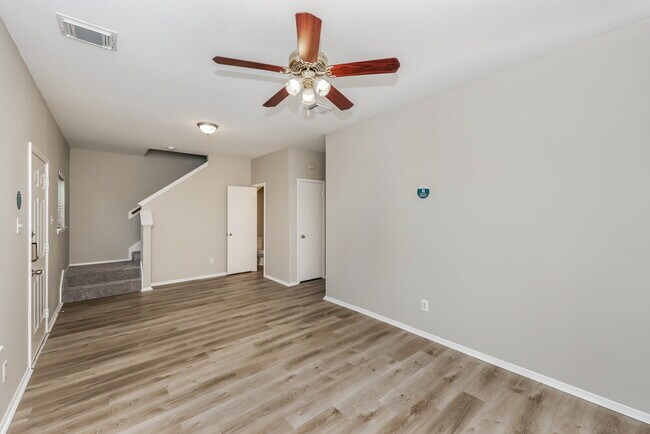 Foto del edificio - 20627 Sycamore Crest Ln