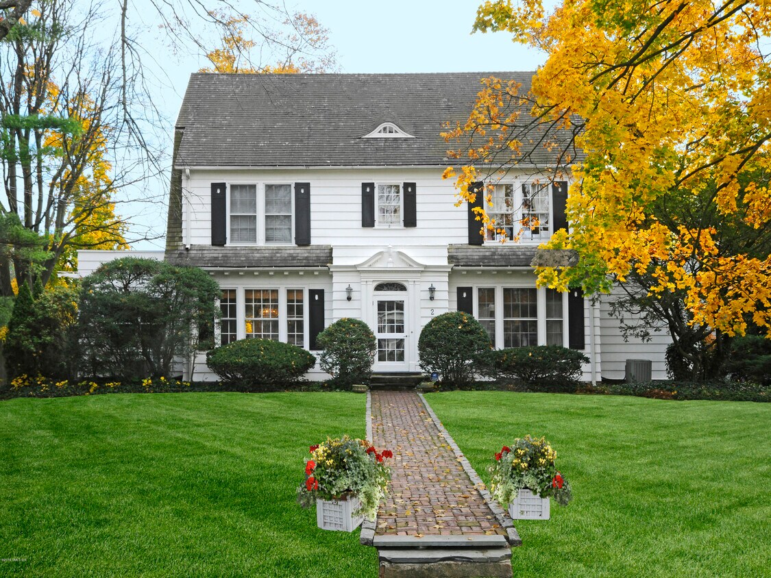 Foto principal - 2 Quintard Ave
