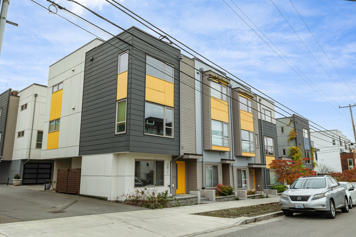 Foto principal - 2405 S Holgate St