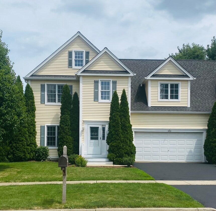 102 Lootens Ct, Batavia, IL 60510 Townhome Rentals in Batavia IL
