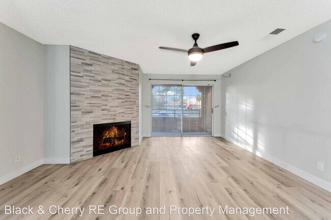 Building Photo - 1 br, 1 bath House - 2200 Fort Apache Rd #...