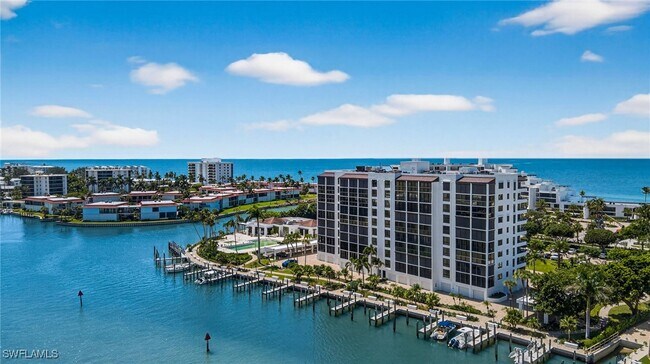 Foto del edificio - 2400 Gulf Shore Blvd N