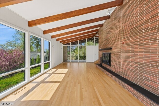 Foto del edificio - 293 Wyoming Ave