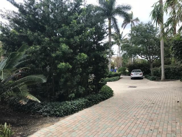Foto del edificio - 2720 NE 15th St