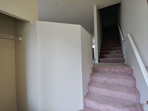 Foto del edificio - Large 3 Story Townhome with Tandem Garage!