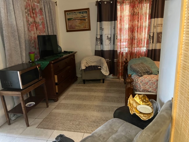 Foto del edificio - 1918 Sheridan St