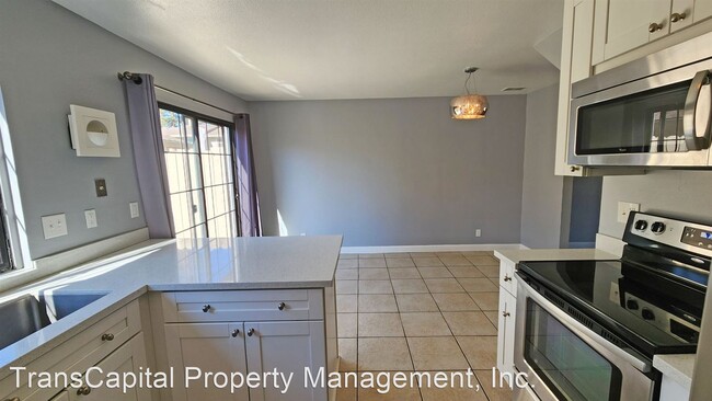 Building Photo - 3 br, 2.5 bath House - 422 Florin Road