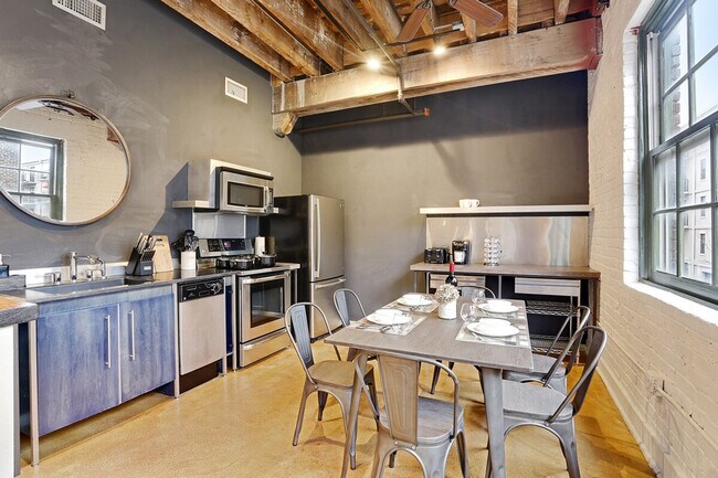 Foto del edificio - 1041 Constance St