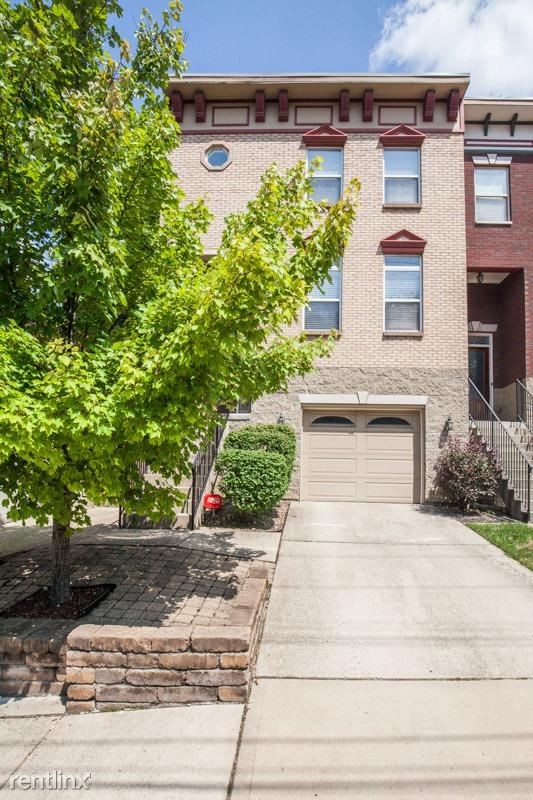 Primary Photo - 2 br, 2.5 bath Townhome - 3216 Linwood