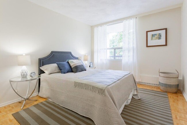 Building Photo - The Faircrest