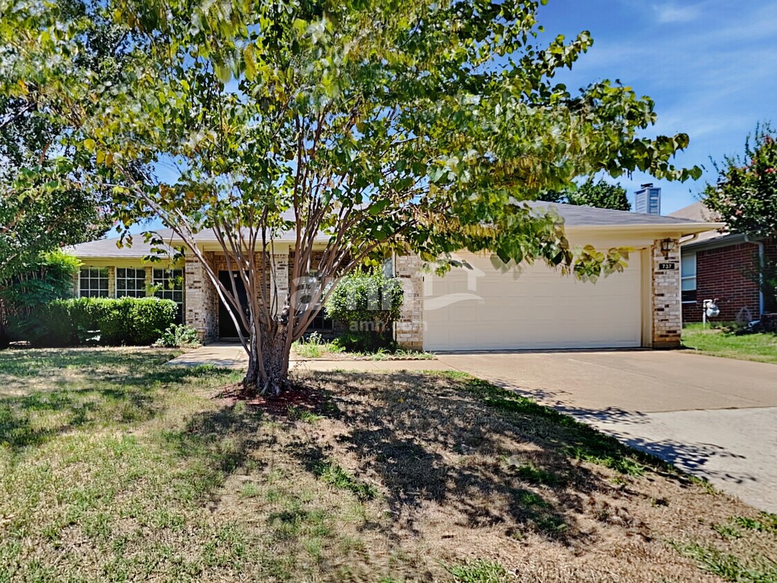 Foto principal - 737 Oak Dale Ave