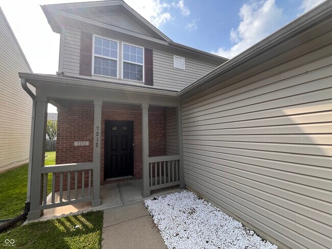 Foto del edificio - 7212 Parklake Pl