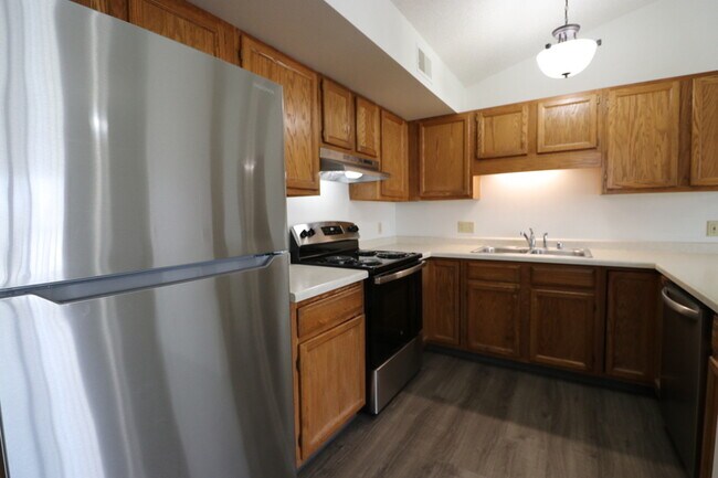 Foto del edificio - 2216 Valley Rd