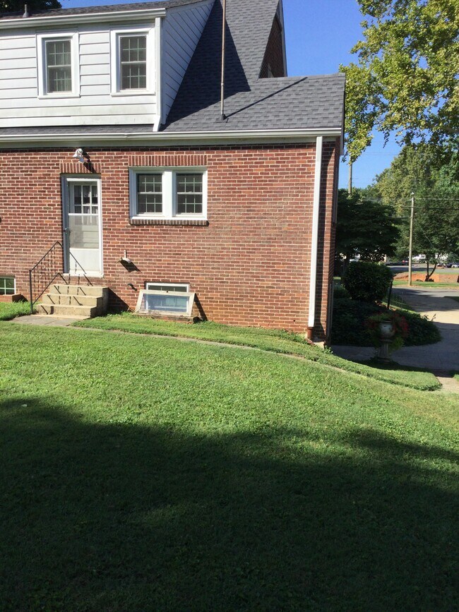 Private Entrance in rear - 343 S 2nd Ave