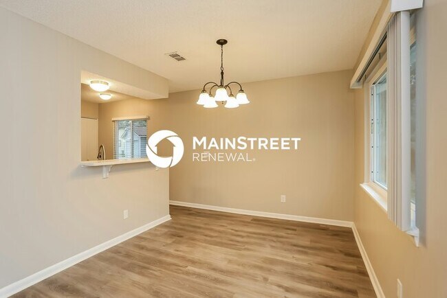 Foto del edificio - 3 Bedroom Pet-Friendly Home in Jacksonville, FL with Main Street Renewal