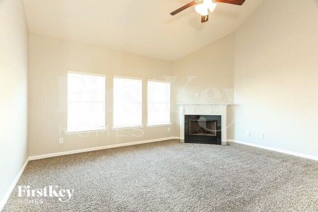Foto del edificio - 1005 Bethpage Ln
