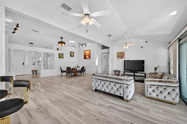 Foto del edificio - 411 Del Mar Dr