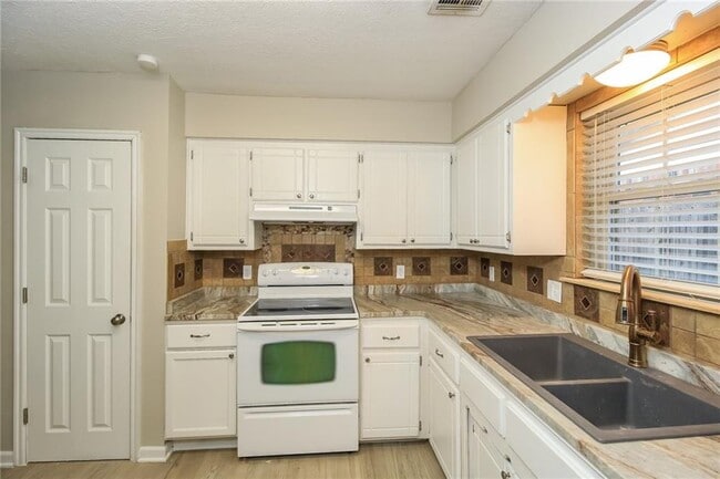 Building Photo - 309 S Morgan Dr