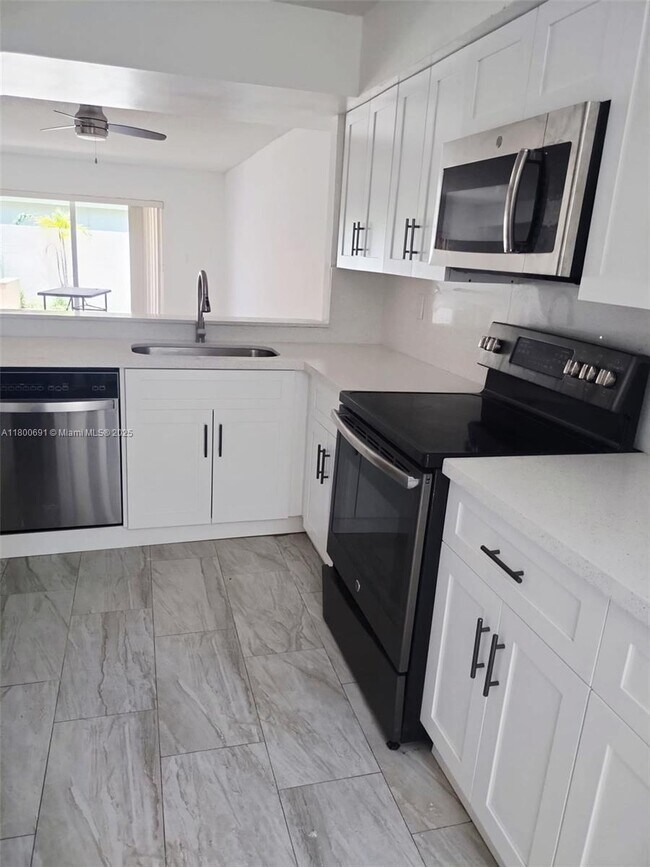 Foto del edificio - 3 bedroom in Aventura FL 33180