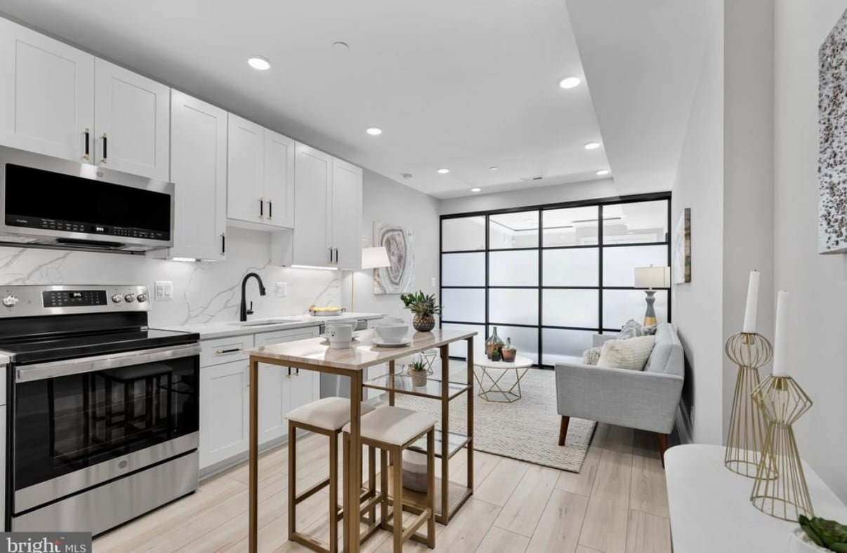 Foto principal - 4014 Georgia Ave NW
