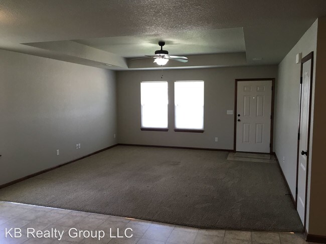 Building Photo - 3 br, 2 bath House - 114 SW Rock Garden Lane