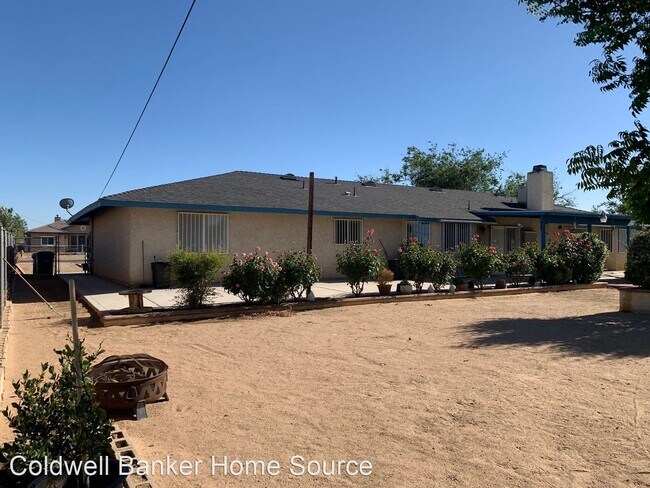 Building Photo - 4 br, 3 bath House - 14848 Luna Rd.