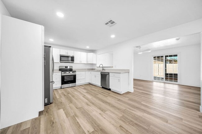 Foto del edificio - 3330 E Gelding Dr