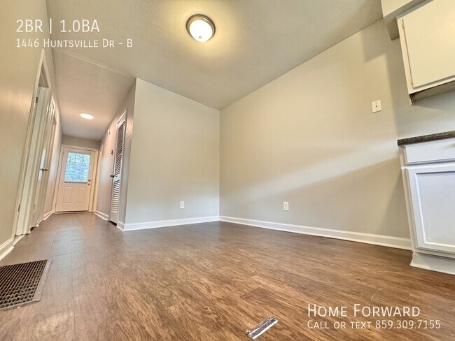 Foto del edificio - 1446 Huntsville Dr