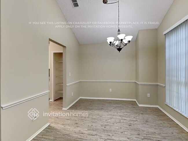 Foto del edificio - 545 Tall Oaks Terrace