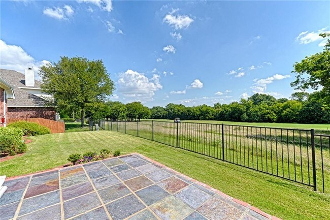 Building Photo - 9824 Sota Grande Dr