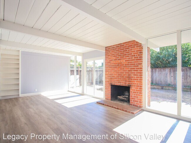Building Photo - 3 br, 2 bath House - 2443 Thaddeus Dr