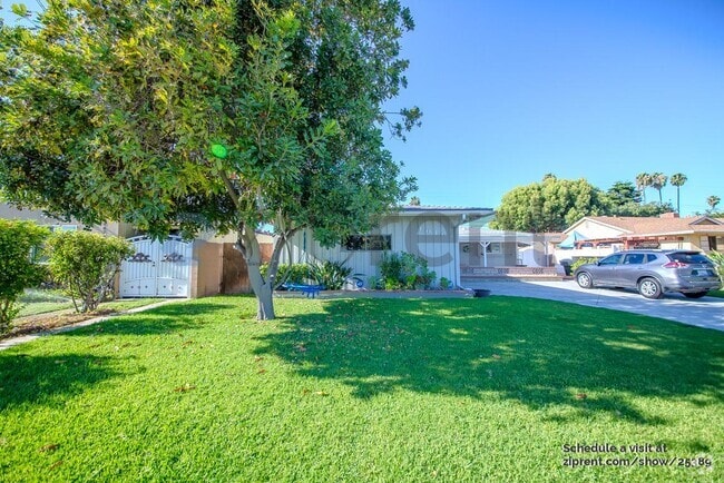 Building Photo - 10101 Dewey Dr